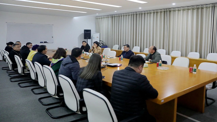 郴州高新區(qū)黨工委副書記、管委會(huì)主任李黎明蒞臨炬神電子調(diào)研